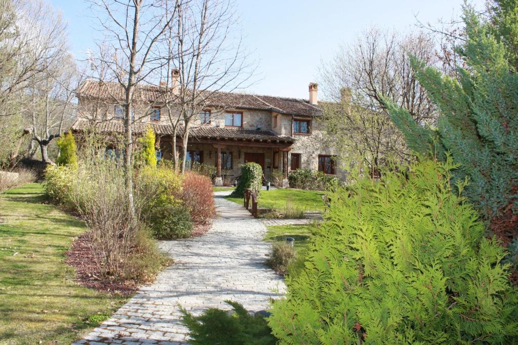 Posada Fuenteplateada Collado Hermoso Dış mekan fotoğraf